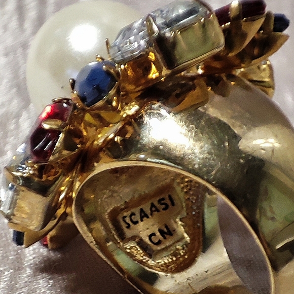 SCAASI CN Clear Rhinestone Red Blue Gold Tone Large Faux Pearl Cocktail Ring 9 - Picture 4 of 9